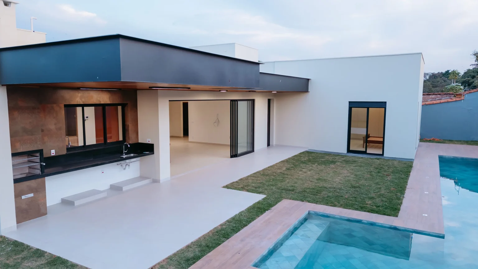 Obra residencial em Dourado - SP