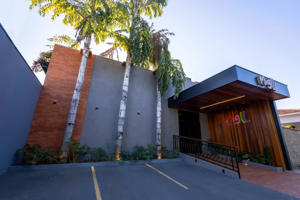 Reforma, ampliação e adequação de barracão para salão de festas em Dourado - SP