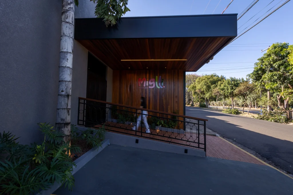 Reforma, ampliação e adequação de barracão para salão de festas em Dourado - SP