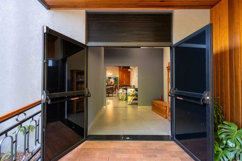 Reforma, ampliação e adequação de barracão para salão de festas em Dourado - SP