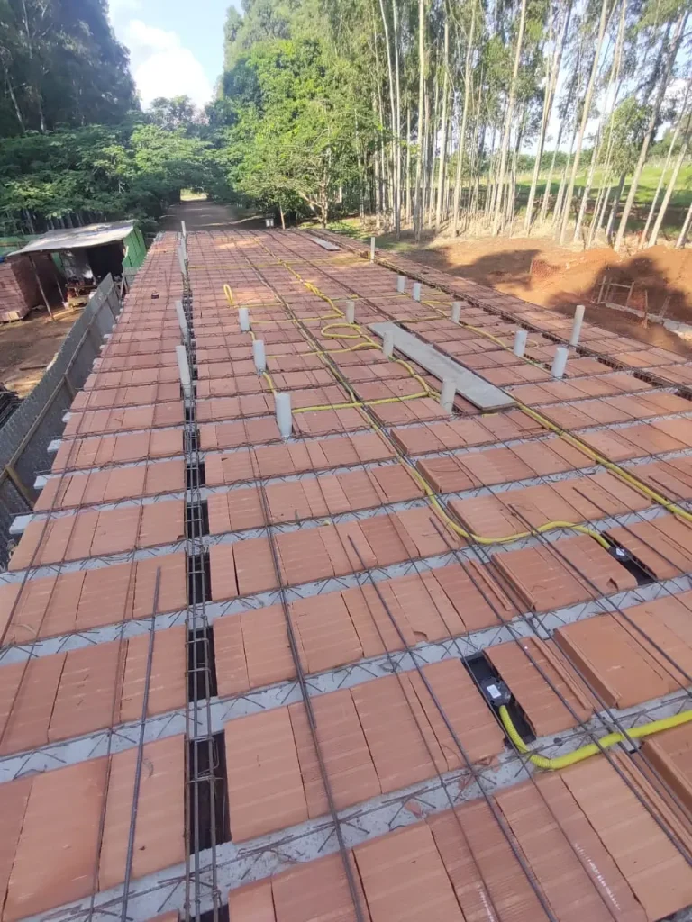 Obra da portaria do Santa Clara Eco Resort