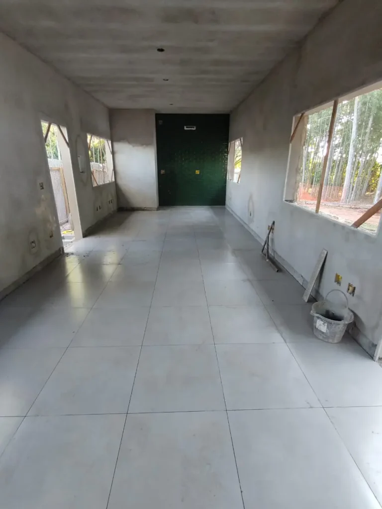 Obra da portaria do Santa Clara Eco Resort