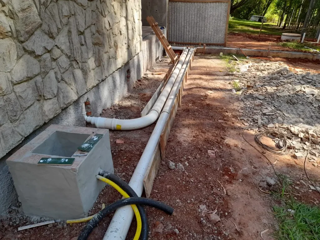 Obra da portaria do Santa Clara Eco Resort