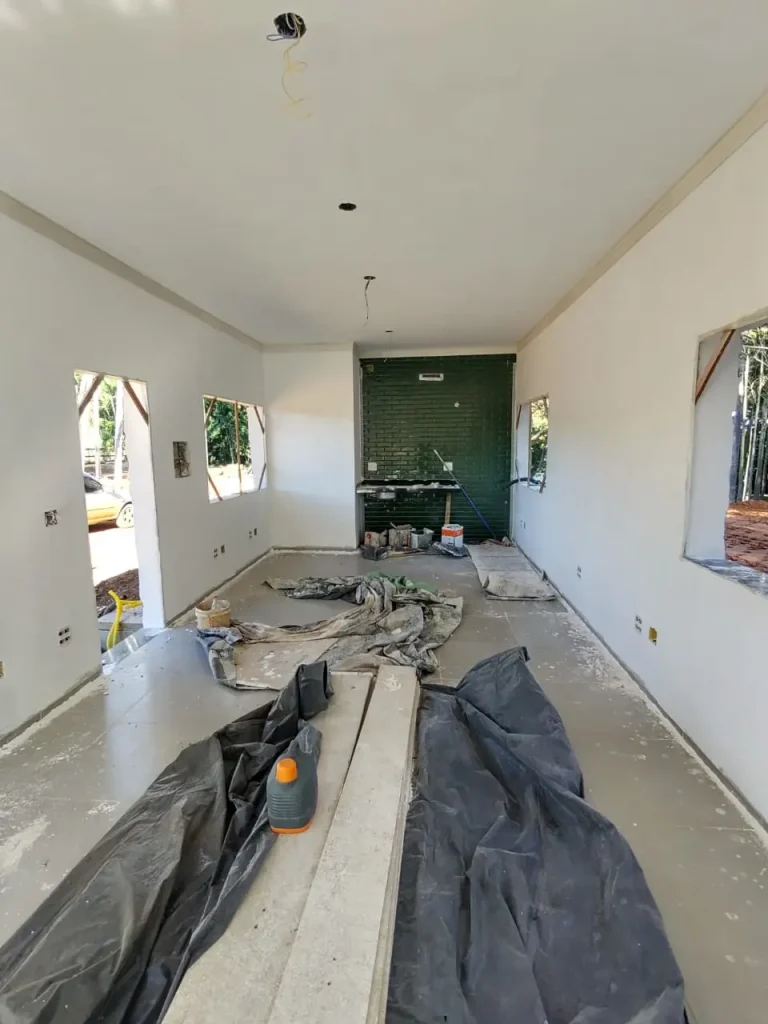 Obra da portaria do Santa Clara Eco Resort