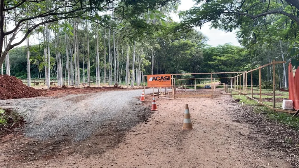 Obra da portaria do Santa Clara Eco Resort