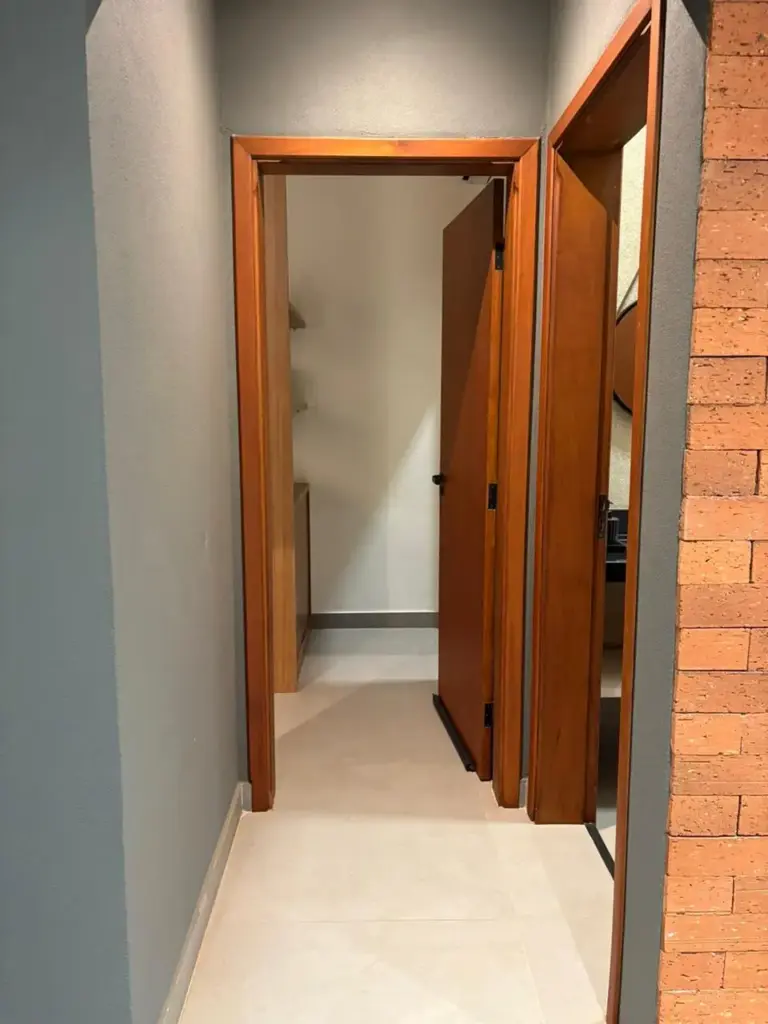 Espaço ACASI - Corredor do dormitório/banheiro social